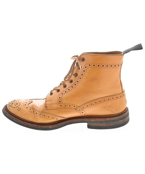 Tricker's 靴子