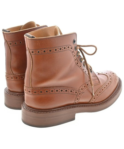Tricker's 靴子