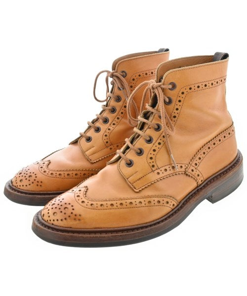 Tricker's 靴子
