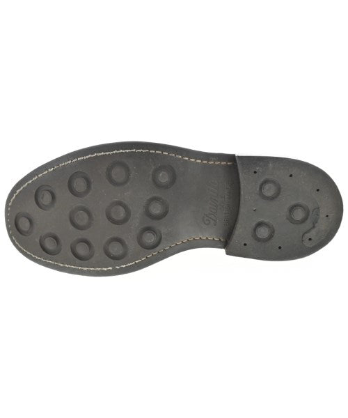 Tricker's 靴子