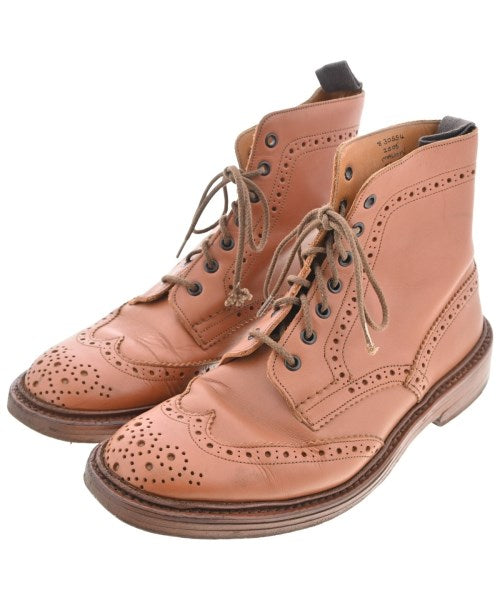 Tricker's 靴子