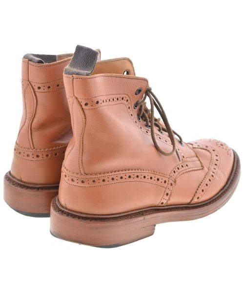 Tricker's 靴子