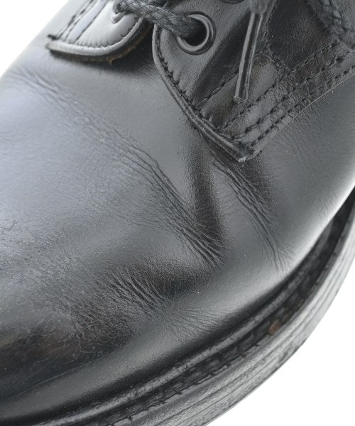 Tricker's 靴子
