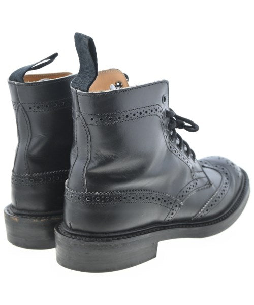 Tricker's 靴子