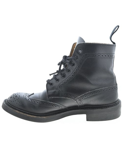 Tricker's 靴子