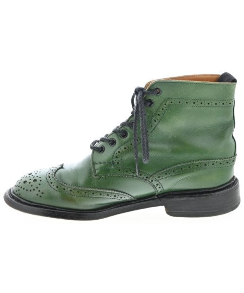Tricker's 靴子