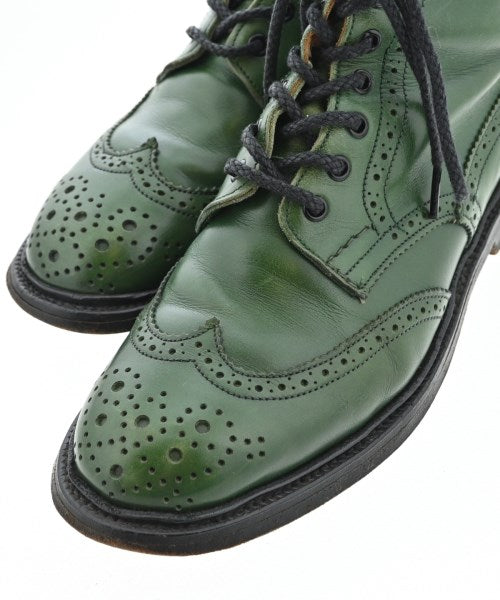 Tricker's 靴子