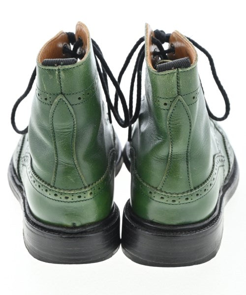 Tricker's 靴子