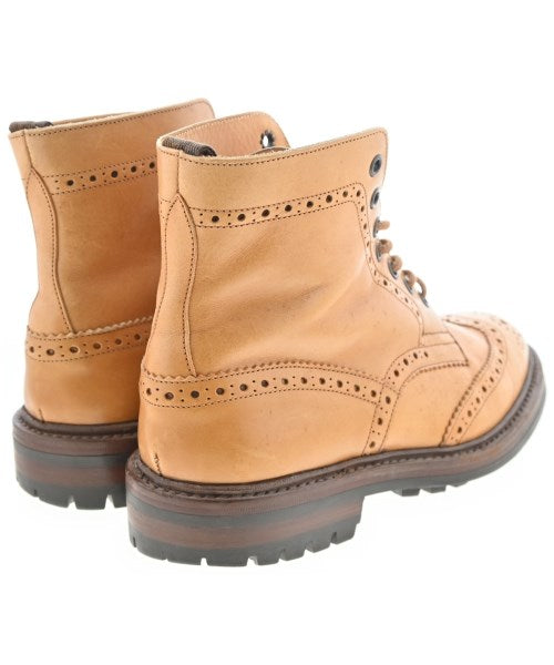 Tricker's 靴子
