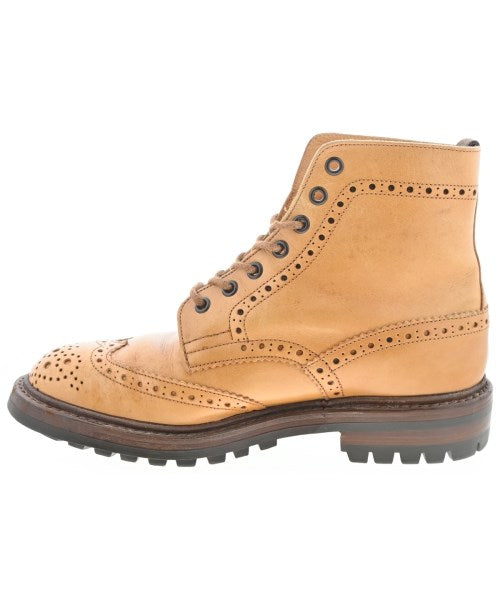 Tricker's 靴子