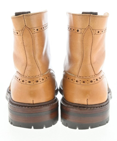 Tricker's 靴子