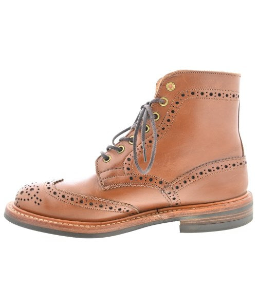 Tricker's 靴子
