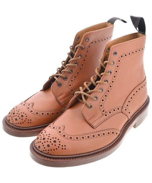 Tricker's 靴子