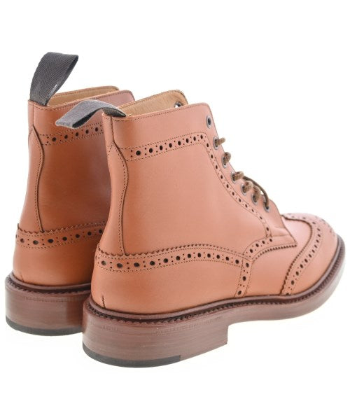 Tricker's 靴子