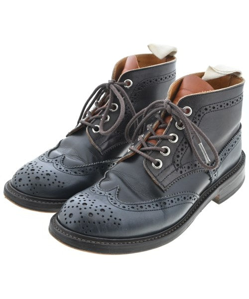 Tricker's 靴子