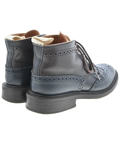 Tricker's 靴子
