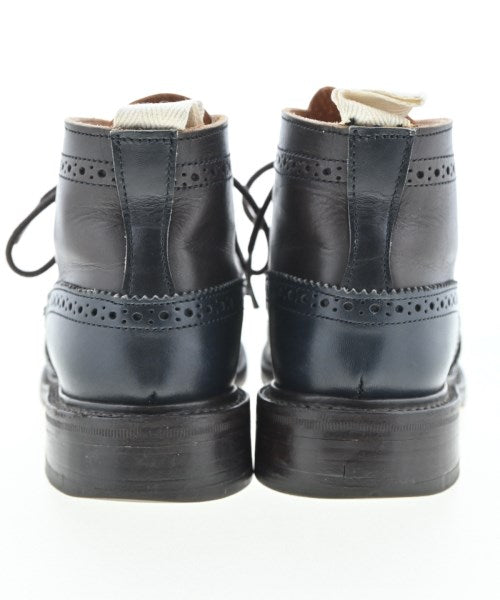 Tricker's 靴子