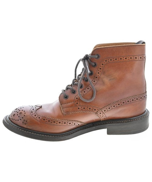 Tricker's 靴子
