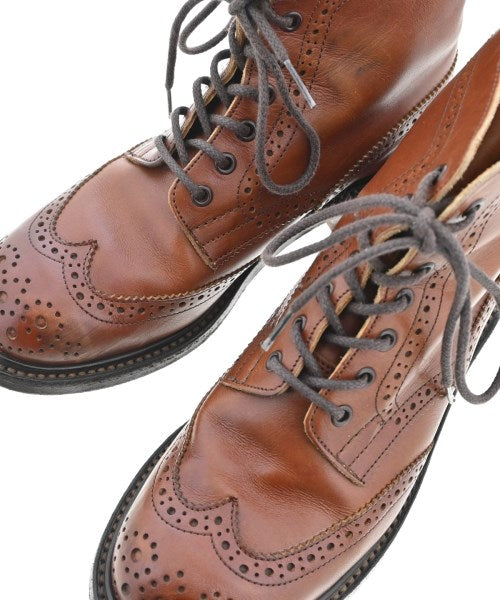 Tricker's 靴子