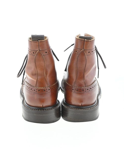 Tricker's 靴子