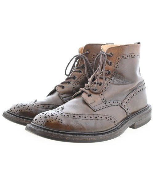 Tricker's 靴子