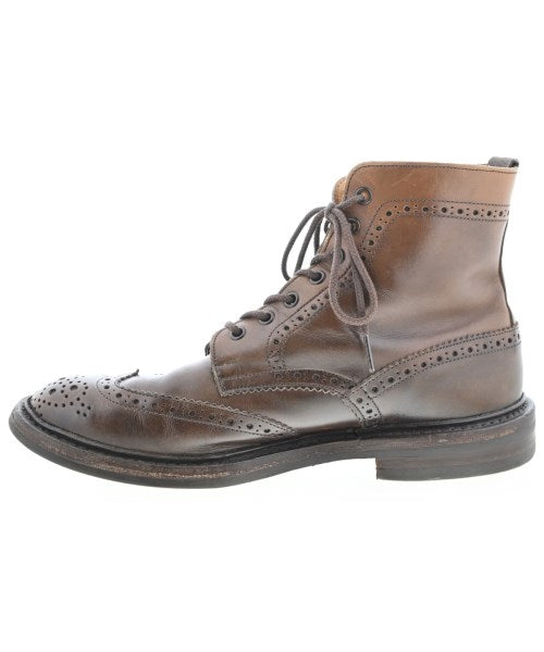 Tricker's 靴子