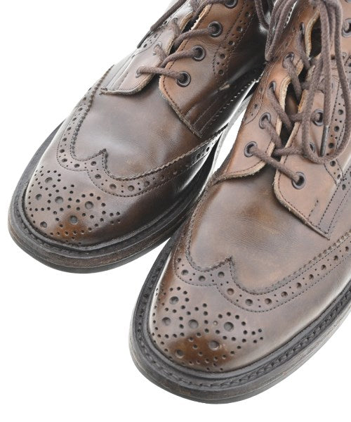 Tricker's 靴子