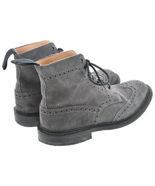 Tricker's 靴子