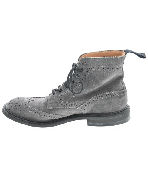 Tricker's 靴子