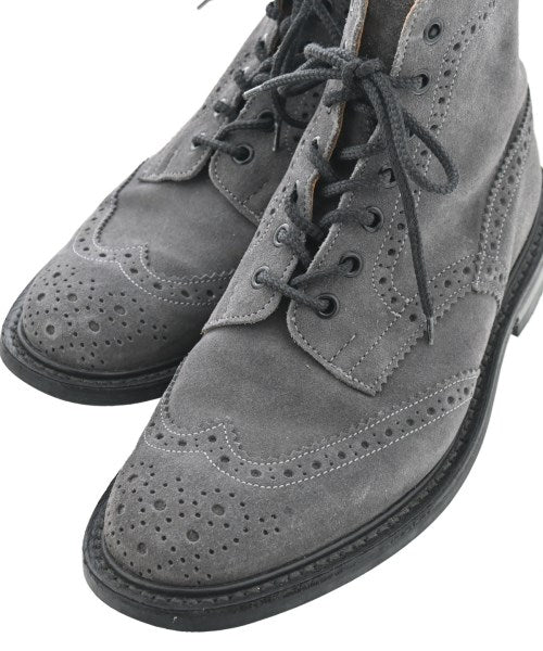 Tricker's 靴子