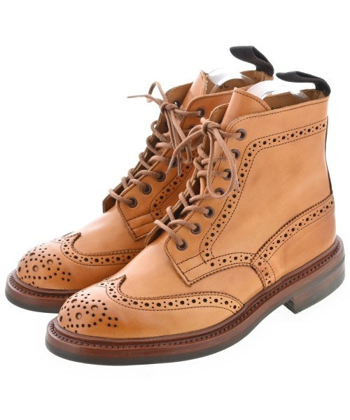 Tricker's 靴子