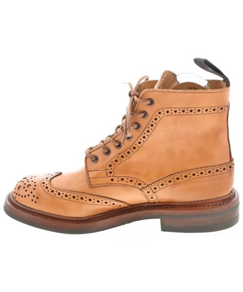 Tricker's 靴子