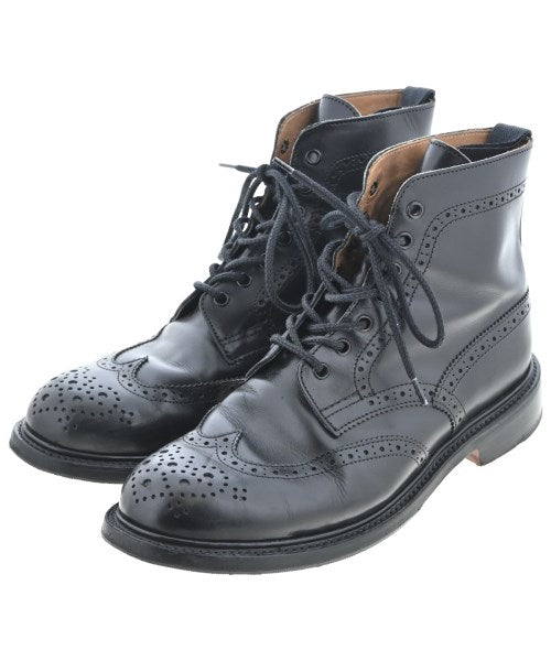 Tricker's 靴子