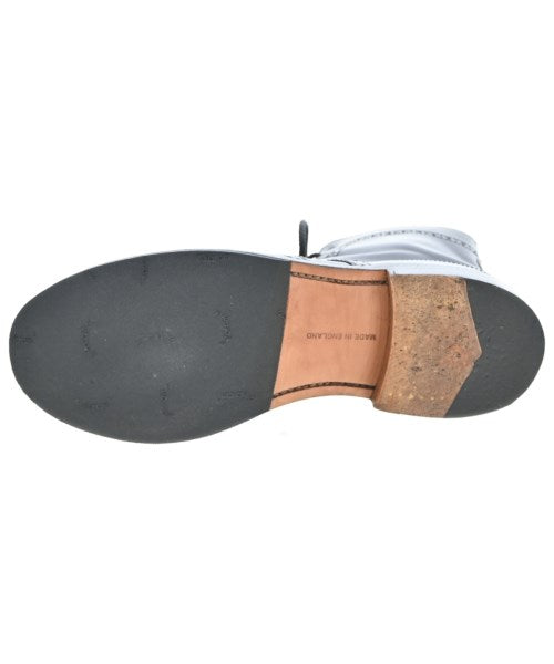 Tricker's 靴子