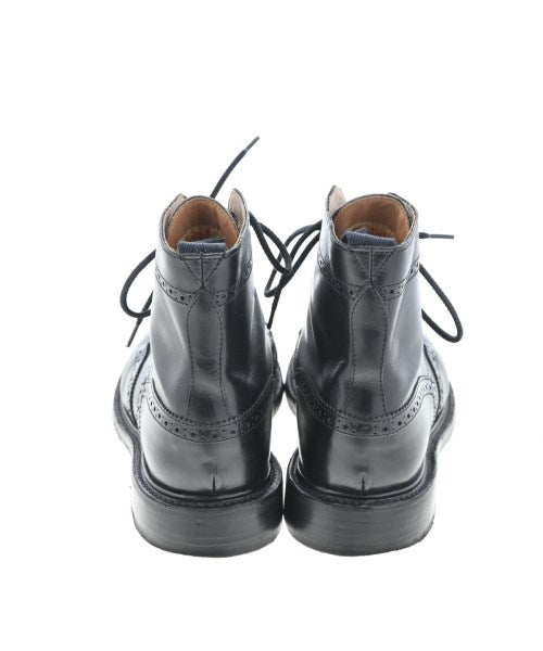 Tricker's 靴子
