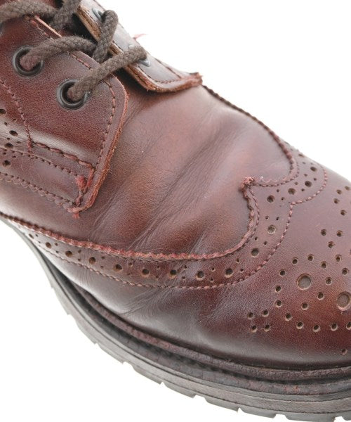 Tricker's 靴子