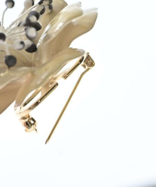 VALENTINO GARAVANI 胸針/胸花