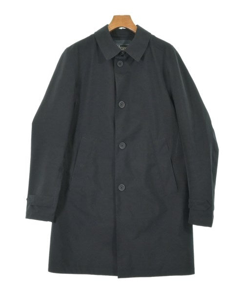 HERNO 支撐領外套