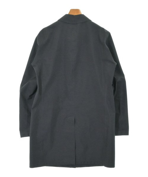 HERNO 支撐領外套