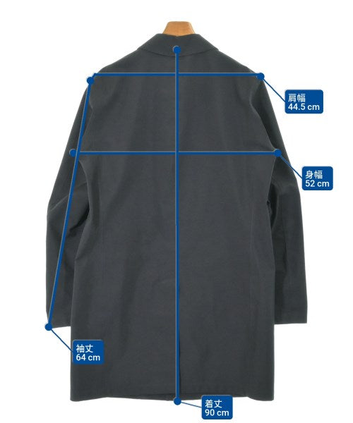 HERNO 支撐領外套