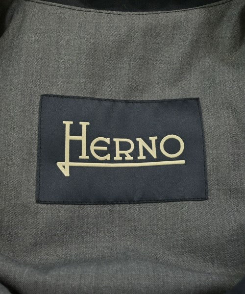 HERNO 支撐領外套