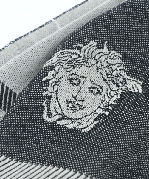 VERSACE 披肩
