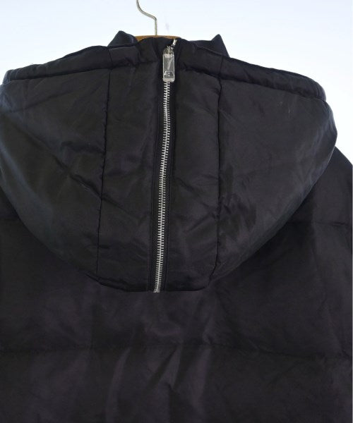 BURBERRY 羽絨大衣