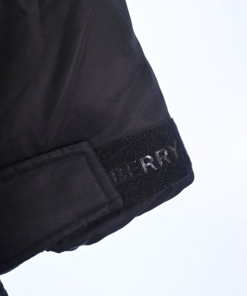 BURBERRY 羽絨大衣