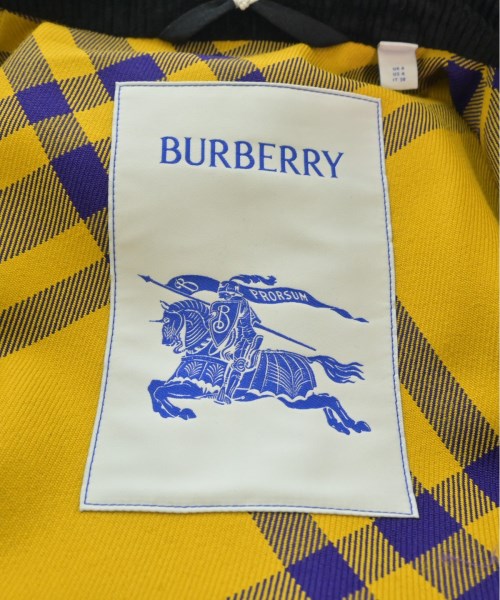 BURBERRY 支撐領外套