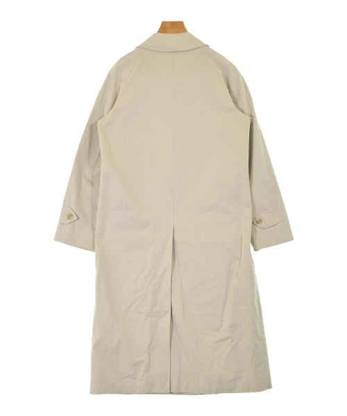 BURBERRY 支撐領外套