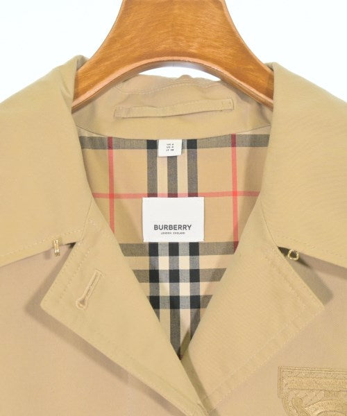 BURBERRY 支撐領外套