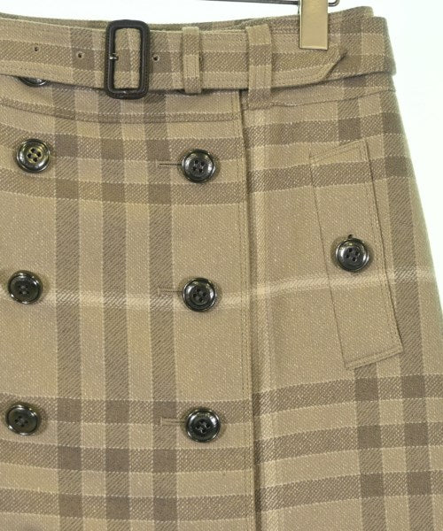 BURBERRY 膝上裙