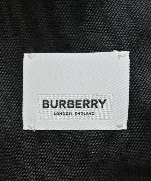 BURBERRY 支撐領外套