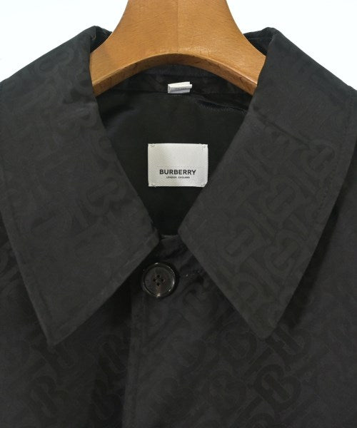 BURBERRY 支撐領外套